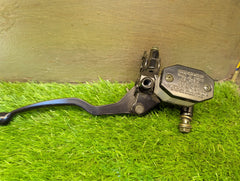 Front Brake Master Cylinder with Lever for Suzuki GS150 | High-Quality Replacement
