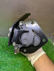 Lower Front Brake Caliper for Suzuki GS150 | High-Quality Replacement