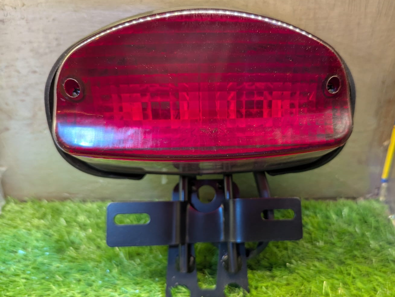 Complete Brake Light with Bracket for Suzuki GS150 | High-Quality Replacement
